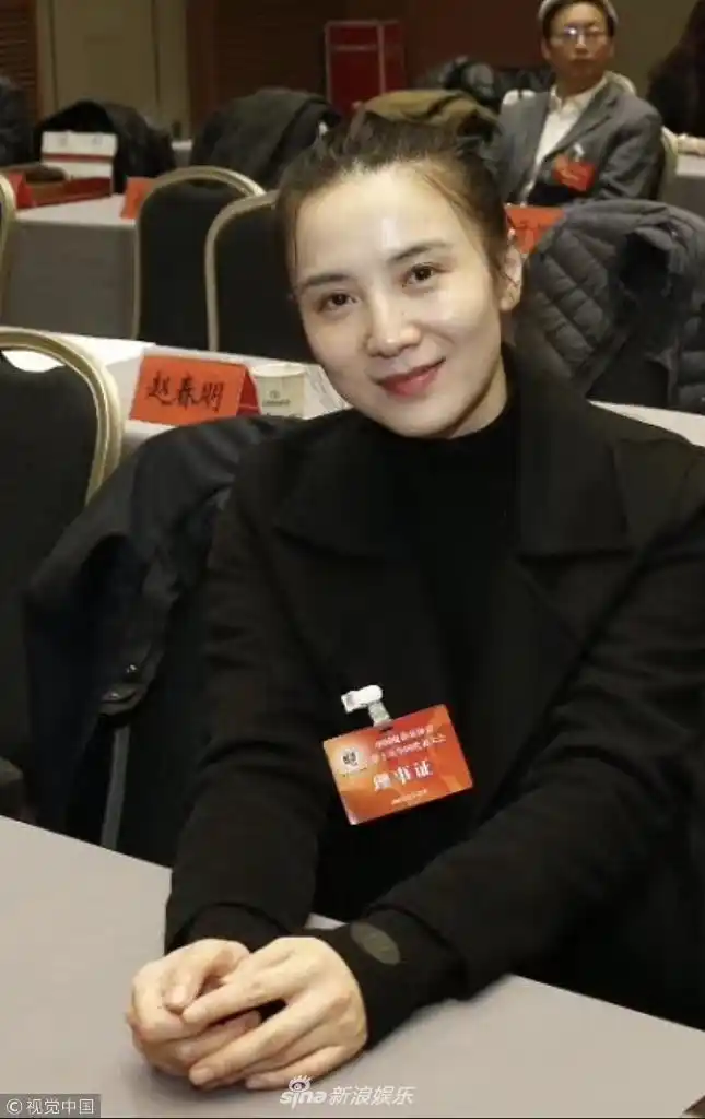 组图:章子怡宋佳素颜参加影协代表大会 葛优张涵予沉稳有型_高清图集