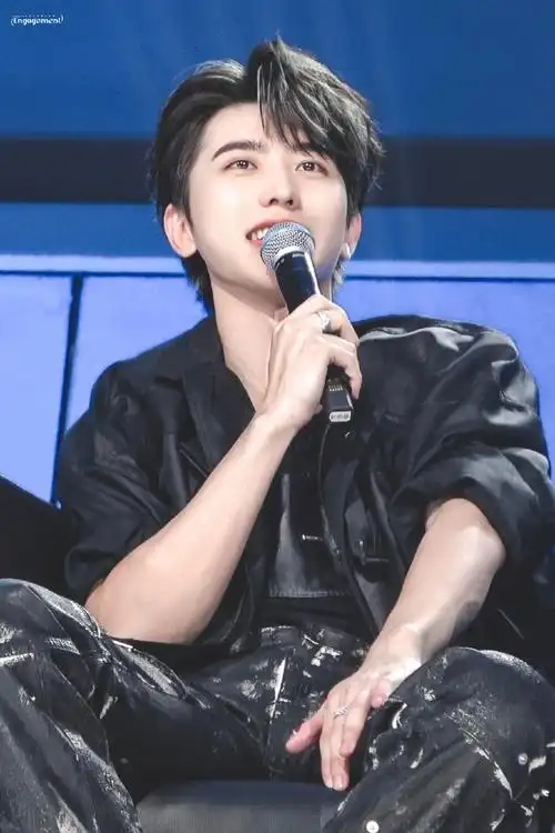 蔡徐坤##蔡徐坤新歌afterglow