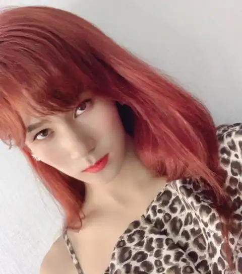 粉丝用张真源女装照网恋,被男友拆穿,称再来一次还会心动