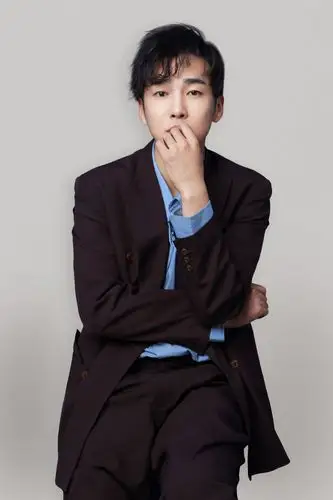 邹廷威写真曝光 化身洒脱不羁复古绅士__凤凰网