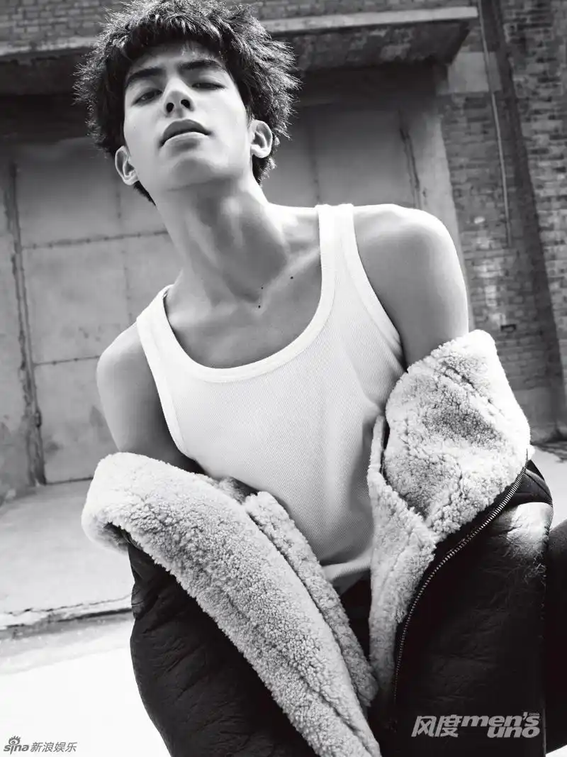组图:俊美少年变狂野男孩 宋威龙不羁秀肌肉_高清图集_新浪网