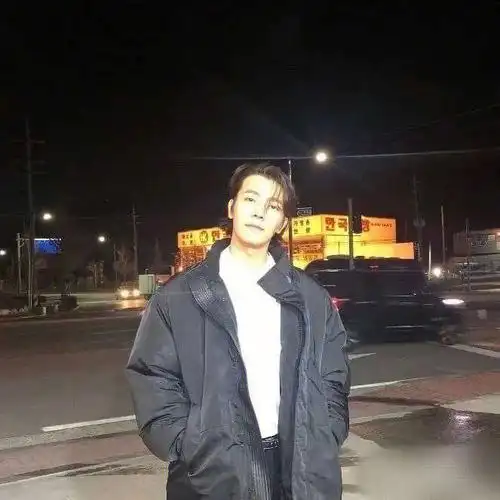 李东海  真的是帅到我尖叫  妈粉女友粉轮回转变啊啊啊啊啊啊啊啊啊啊