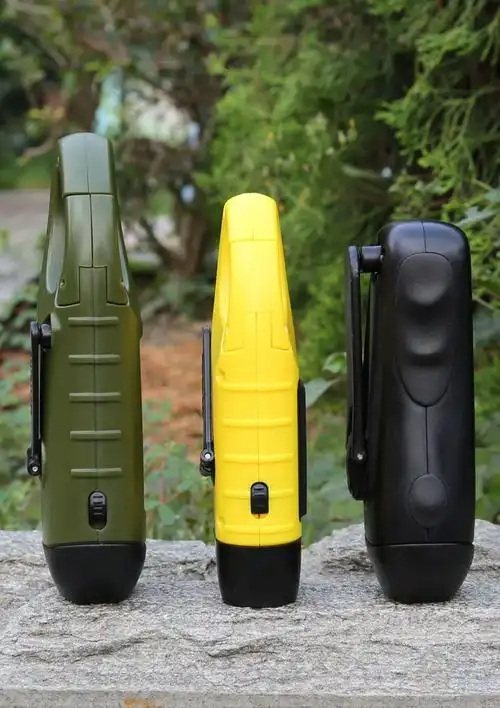 万马堂户外手摇发电手电筒太阳能充电手电多功能led家用照明灯应急