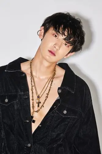 exo成员伯贤 灿烈 xiumin chen预告公开 吸引视线