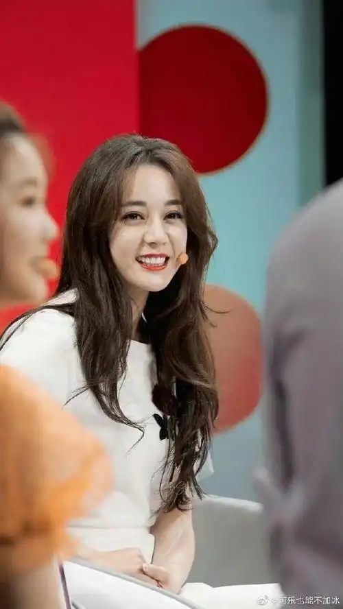 迪丽热巴未修原档生图