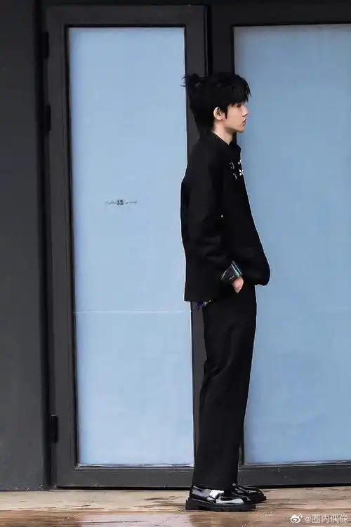 宋亚轩小揪揪造型路透