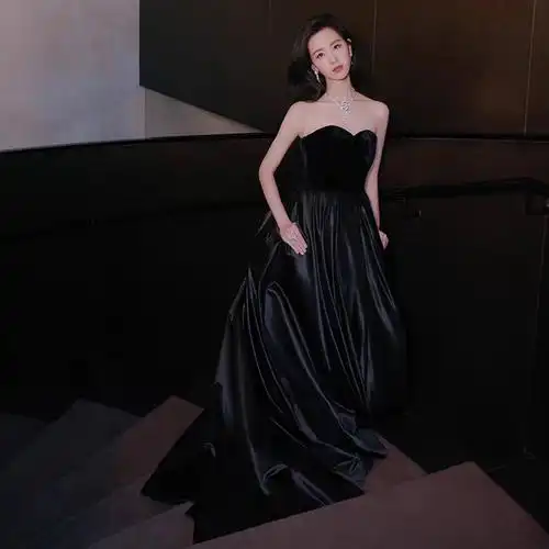 黑色缎面晚礼服女2023新款抹胸显瘦年会生日派对宴会主持人连衣裙