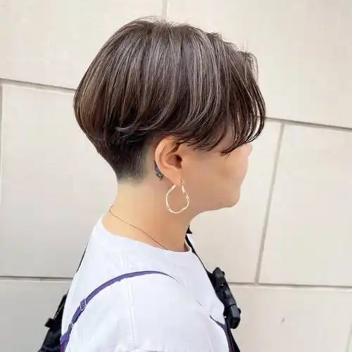 推边女士短发很清爽,剪完大不一样|脸型|圆脸|方脸|发型师_网易订阅