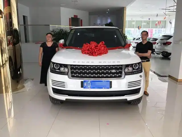 厦门路虎揽胜提车记,车主:情有独钟,没考虑其他车
