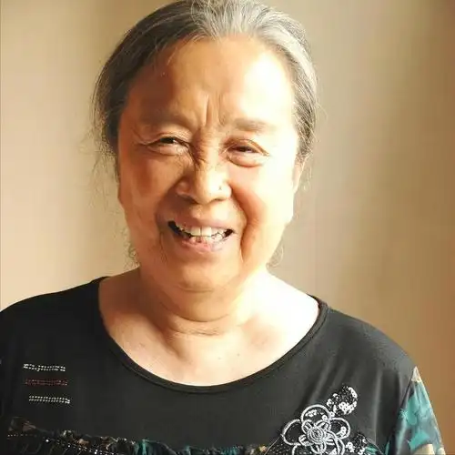 回顾著名演员李明启幼年丧父一生心酸背负骂名20年如今怎样了