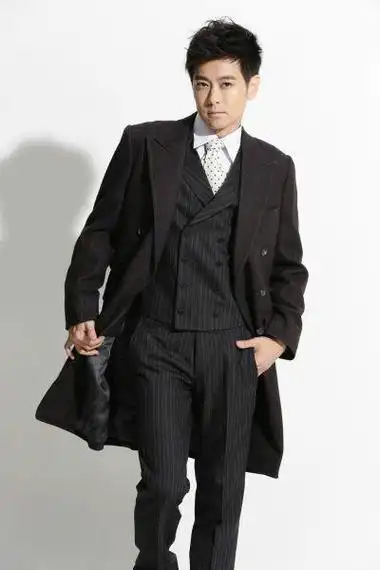 的就是曹俊,当时这部宝莲灯也算是经典的剧作主演就是曹俊舒畅焦恩俊