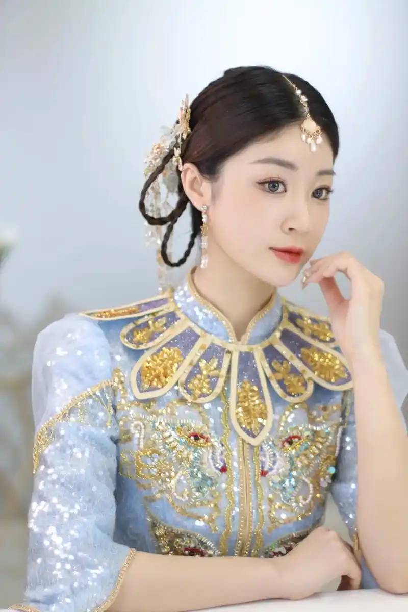 新娘减龄中式造型