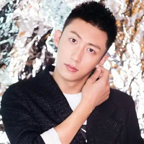 硬朗短发 黄景瑜