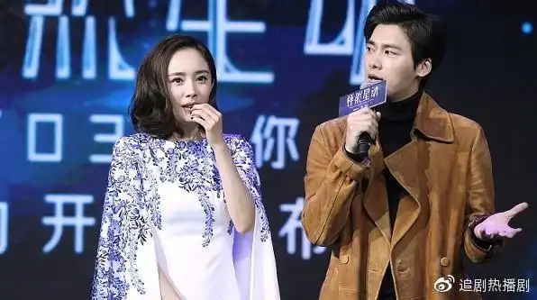 卓伟猛料,杨幂"秘密约会"李易峰,同住1房,彻夜未出!