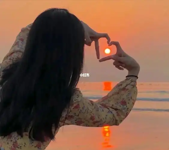 日落背影女头像