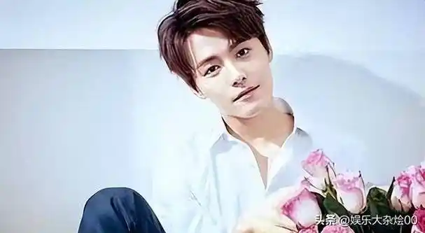 "凄惨"的马天宇:五岁丧母十四岁辍学,家人受"绯闻"影响去世