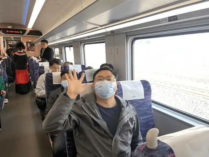 记录美好我与复兴号动车的第一张合照