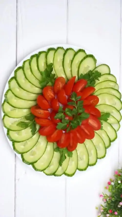 番茄黄瓜美容拼盘