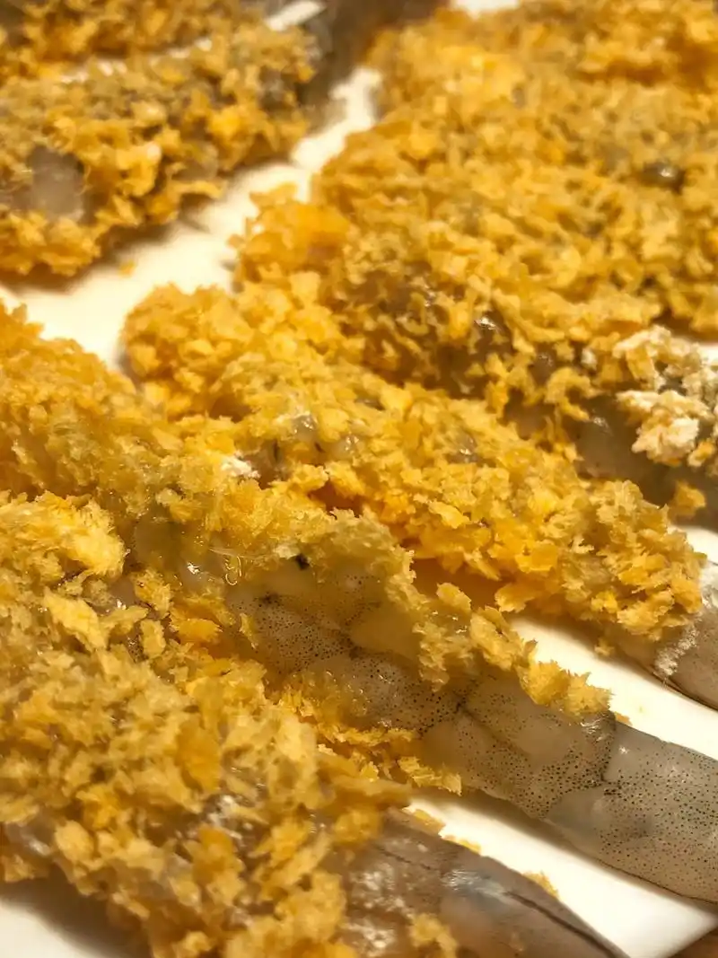 【香酥凤尾虾】:炸!王炸!炸出必胜客的口感!