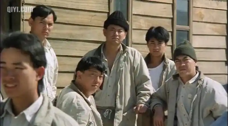 p>《富贵兵团》是1990年艺能影业有限公司出品的香港动作剧情片,由 a