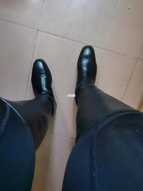 终于羊了,穿着马靴睡觉竟然不热,刚刚好.辛苦靴靴,因后给你保养装修