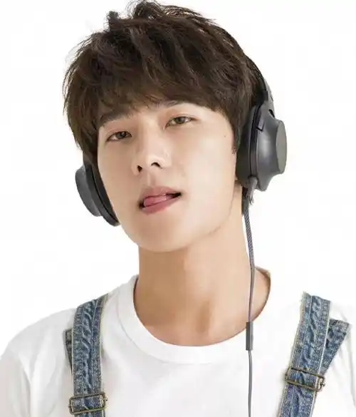 杨洋怒怼粉丝赶紧取关,网友:你就这么点粉丝维护你了还不珍惜?