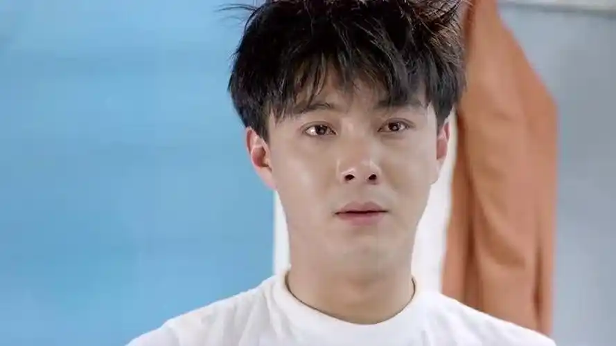 超级学校霸王张卫健年轻时候真是太帅了这颜值吊打四大天王