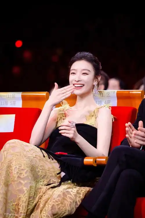 221112@倪妮v金鸡奖颁奖典礼 part.