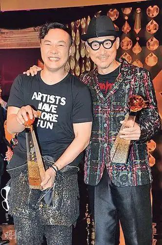 张学友称香港乐坛很弱 陈奕迅驳:我认为很有希望