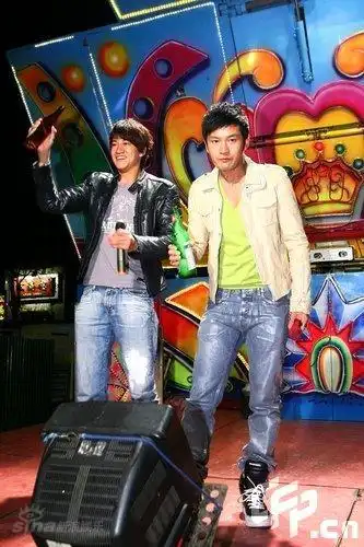 图文泡沫之夏流水席何润东黄晓明上台助兴