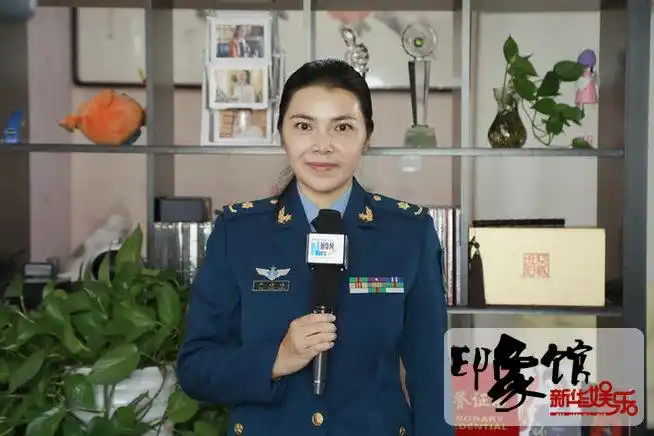 严当当:从小崇拜这身军装 最难忘哨所战士的泪水(图)