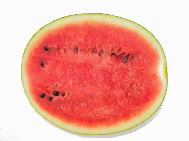 今天才知道,水果店为什么总是把西瓜切开买?背后的猫腻还真不小