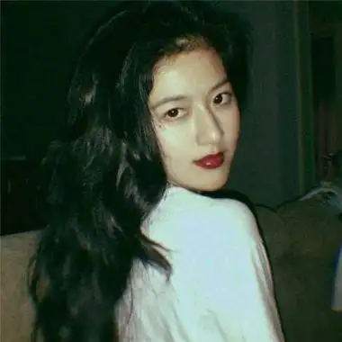 高傲冷艳的女头像性感超拽女生图片