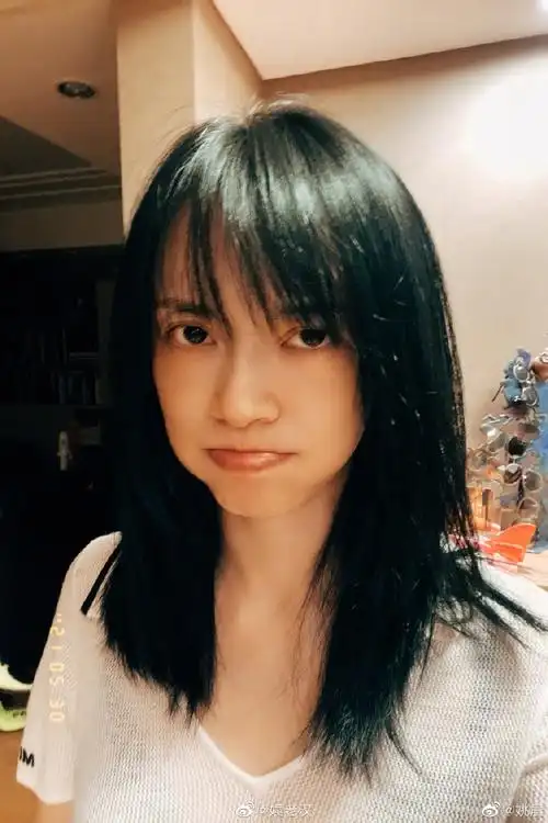 姚晨刘海造型##姚晨素颜自拍