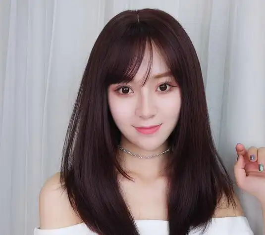 层次感中长发发型直发 回归经典的直发发型_发型造型_宝妈时尚生活网