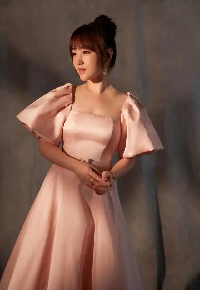 杨钰莹高清壁纸