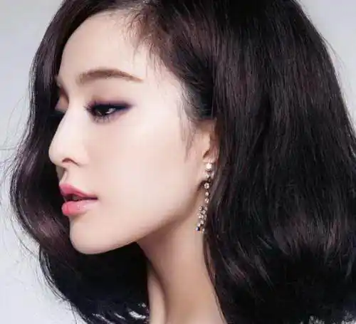 鼻子很重要!娱乐圈鼻子超好看的20个女明星,她的鼻子高出天际!