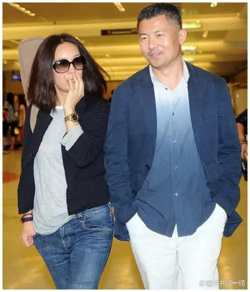 那英成谜情史二十多喜欢浪子高峰三十多未婚生子被出轨