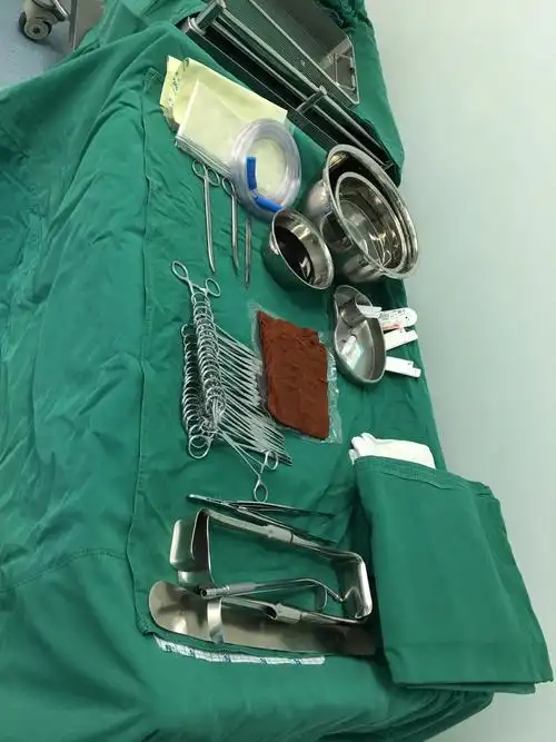 手术器械清点完毕