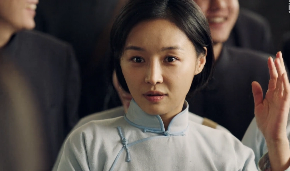 电视剧中流击水邓颖超扮演者刘梦珂剧照图片