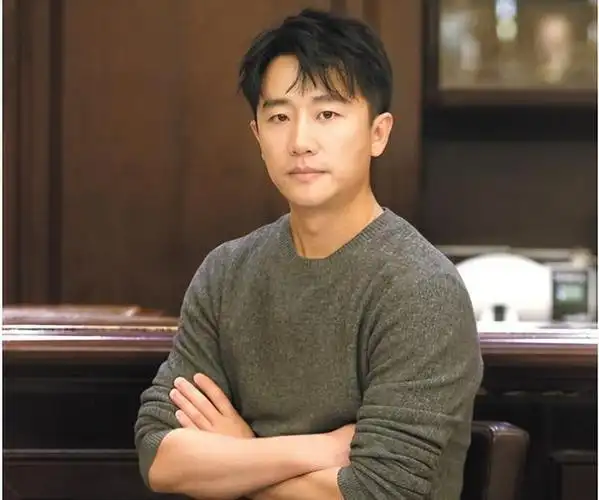 黄轩:3年内连失3位至亲,15封家书让人泪目,恐婚原因让人心疼