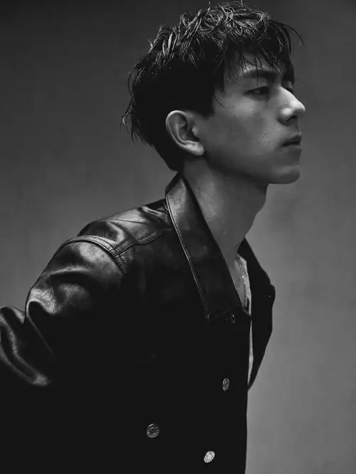 李现黑白大片,高清图片-壁纸族