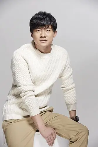 唐曾(1 /2张)由唐曾,辛芷蕾,李岷城等青年演员担纲主演,丁黑执导的国