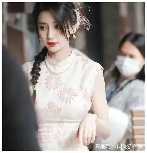 "|旗袍|穿搭|模特|奔跑吧|综艺节目|angelababy_网易订阅