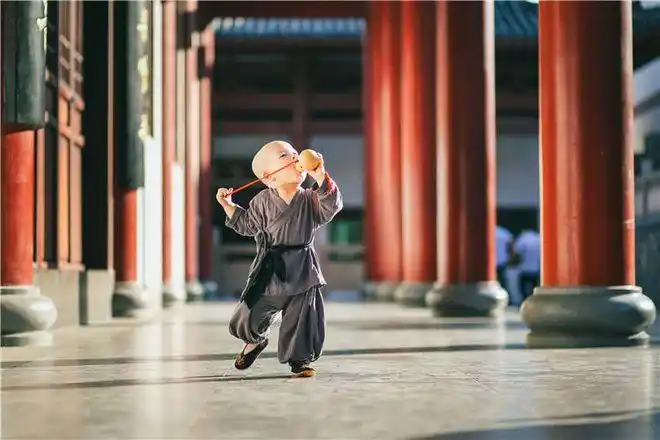 家有星探父母真幸福一组超萌小和尚图片记录孩子成长足迹