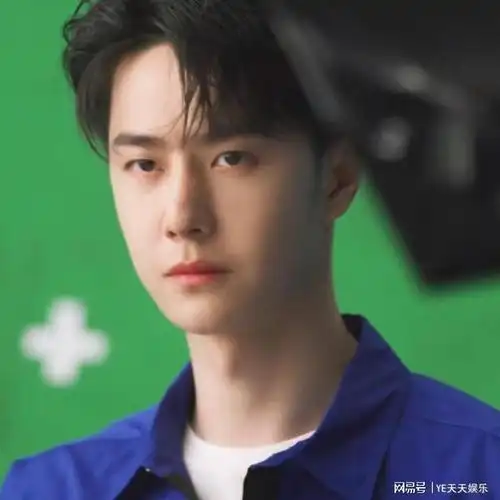 夏天就想看这种清清爽爽的帅哥～王一博和勇闯天涯superx以及百雀羚都