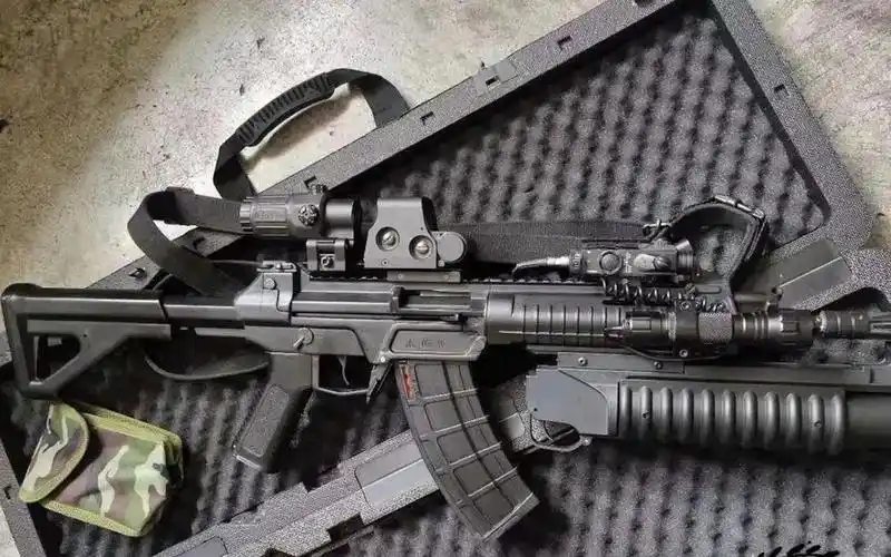 后坐力过大?国外网友看解放军新式步枪qbz191