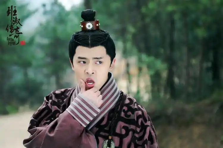 《班淑传奇》今晚开播 付辛博变身双生古装美男