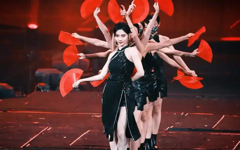 【中式魅惑】狐妖现世绝美旗袍扇子舞/许佳琪 着迷>focus直拍 五机位