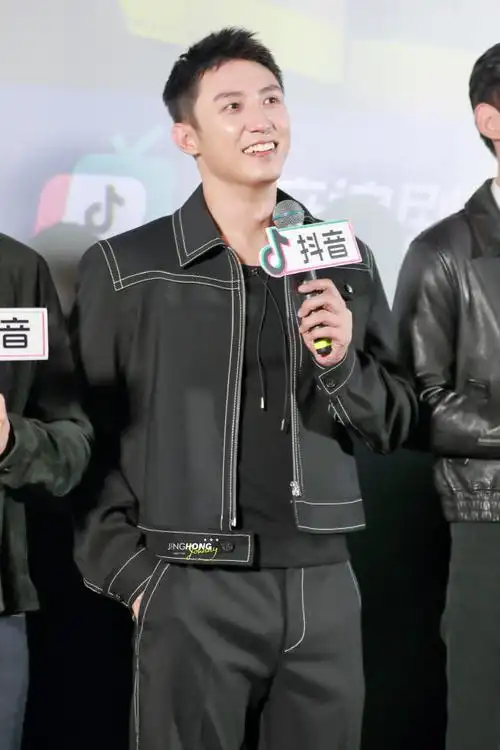 黄景瑜超话#黄景瑜什么都夹只会害了你#20230926 北京见面会林队,今晚